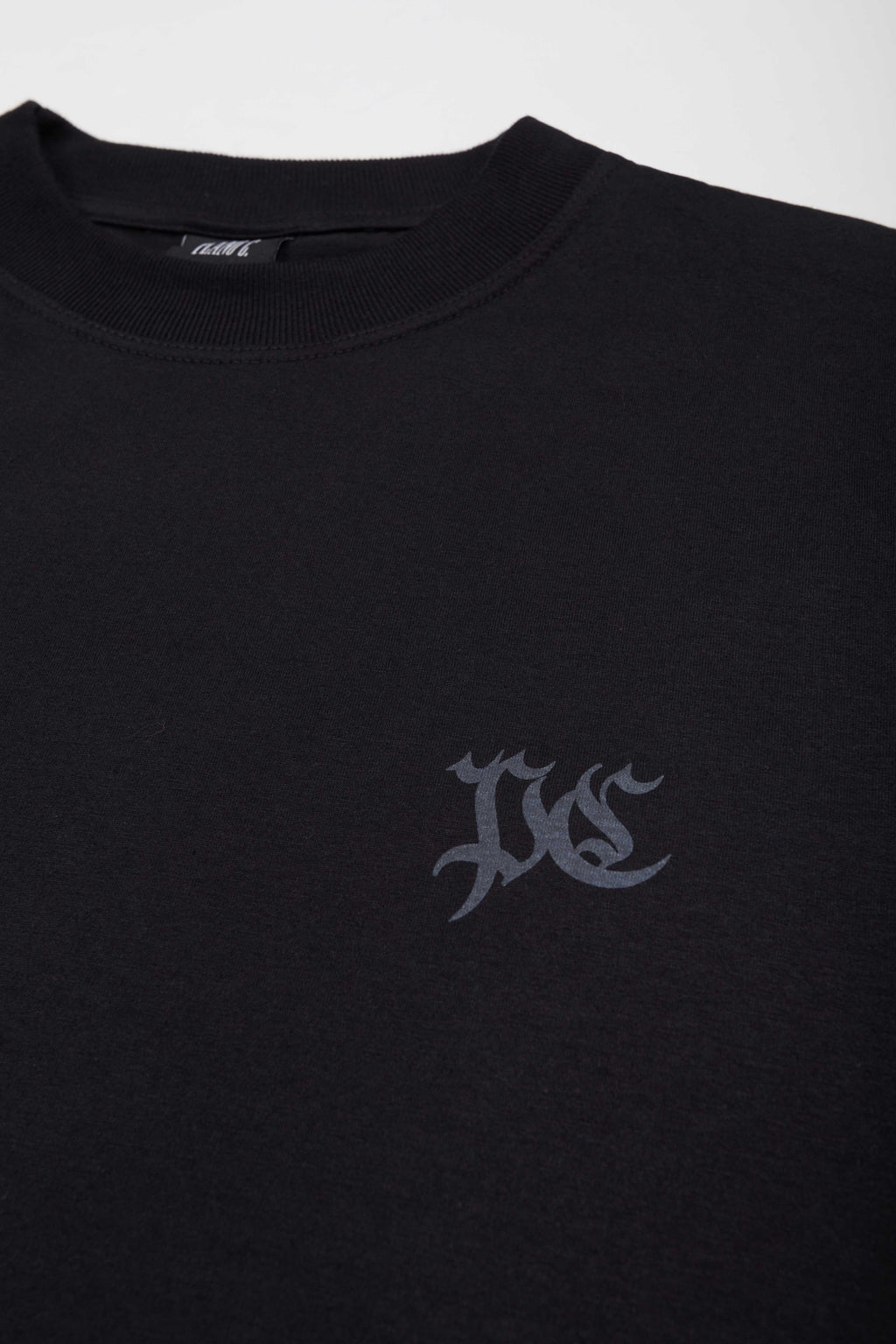 T-SHIRT ALWAYS MOVING